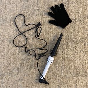 Hot Tools Nanoceramic 1 1/4 inch curling iron